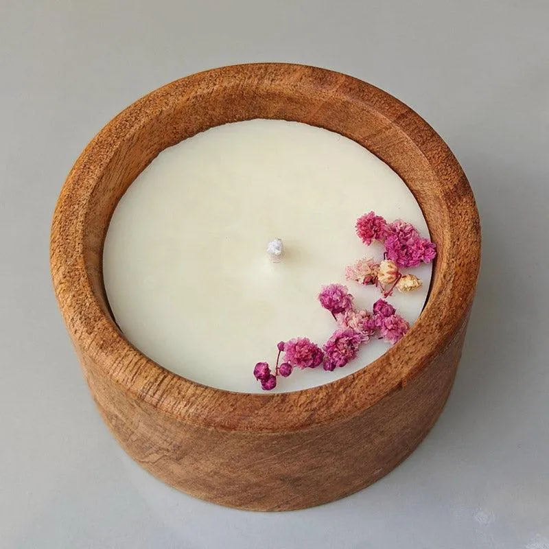Rigva Cinnamon Floral Scented Candle In Wooden Box media 3