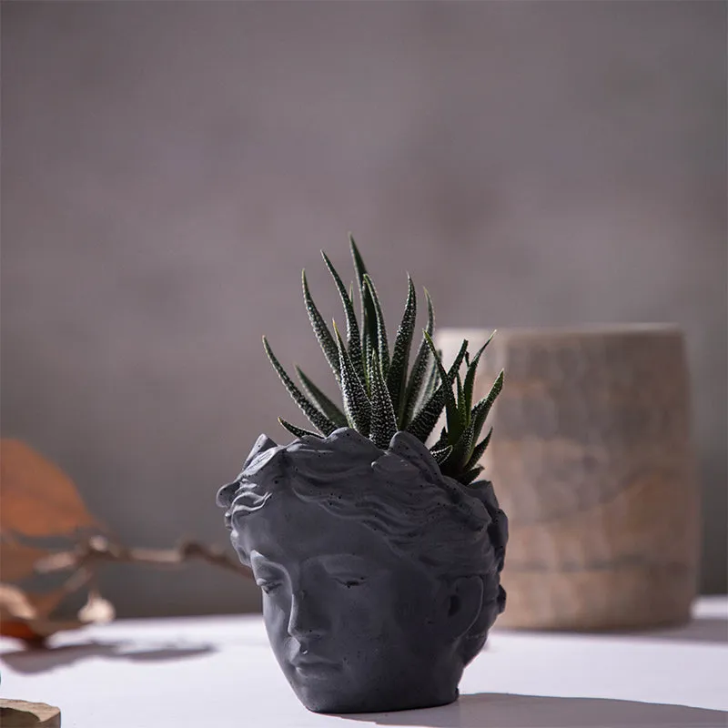 Gracia Princess Planter media 2
