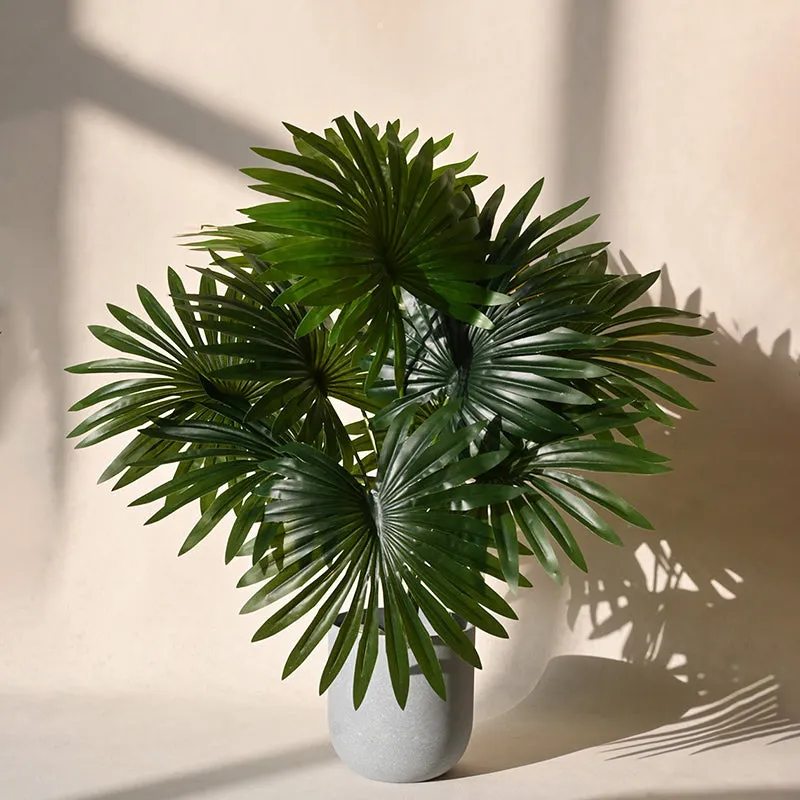 Faux Everlasting Fan Palm With Black Plastic Pot - 58 cm media 3