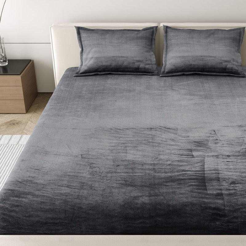 VelvetDream Woolen Bedsheet (Black) - 150 GSM media 4