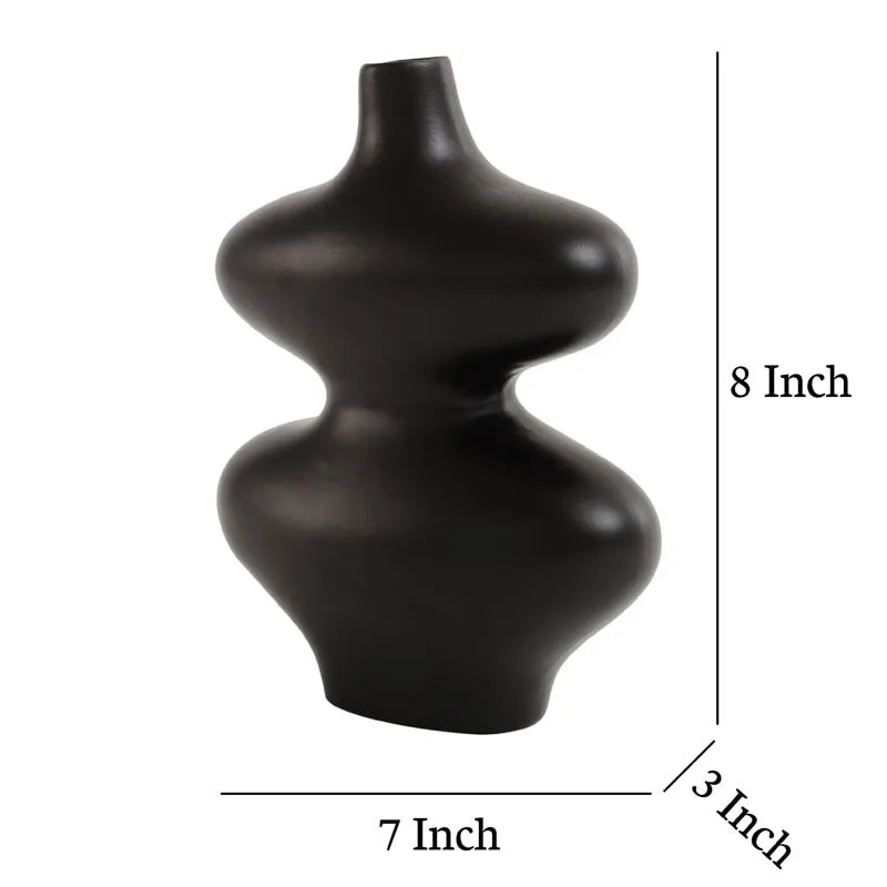 Gutsy Vase - Black media 4