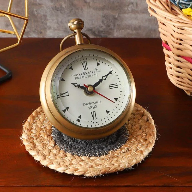 Seima Brass Table Clock media 1