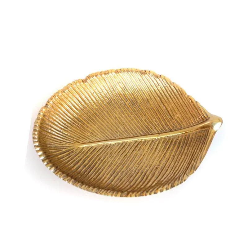Lushy Leaf Accent Tray - Gold media 4