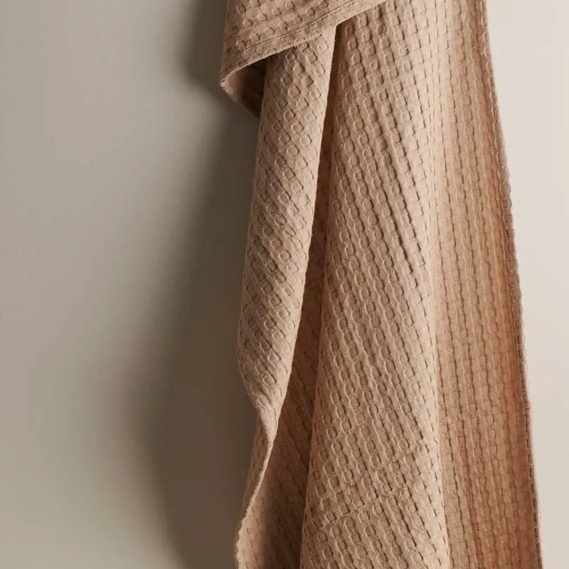 Alyssa Pebble Textured Waffle Bath Towel - Sand media 3