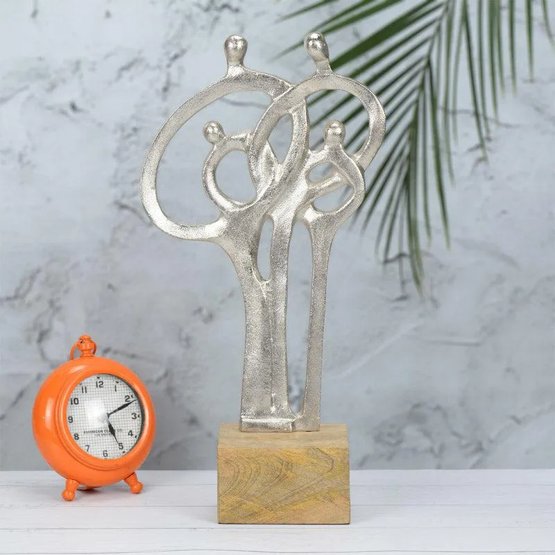 Kinship Connection Showpiece media 1