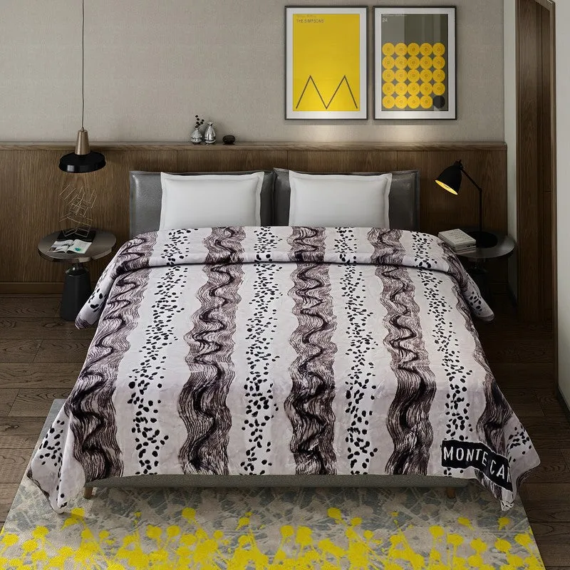 Monte Carlo Monochrome Mirage Blanket - 757 GSM media 3