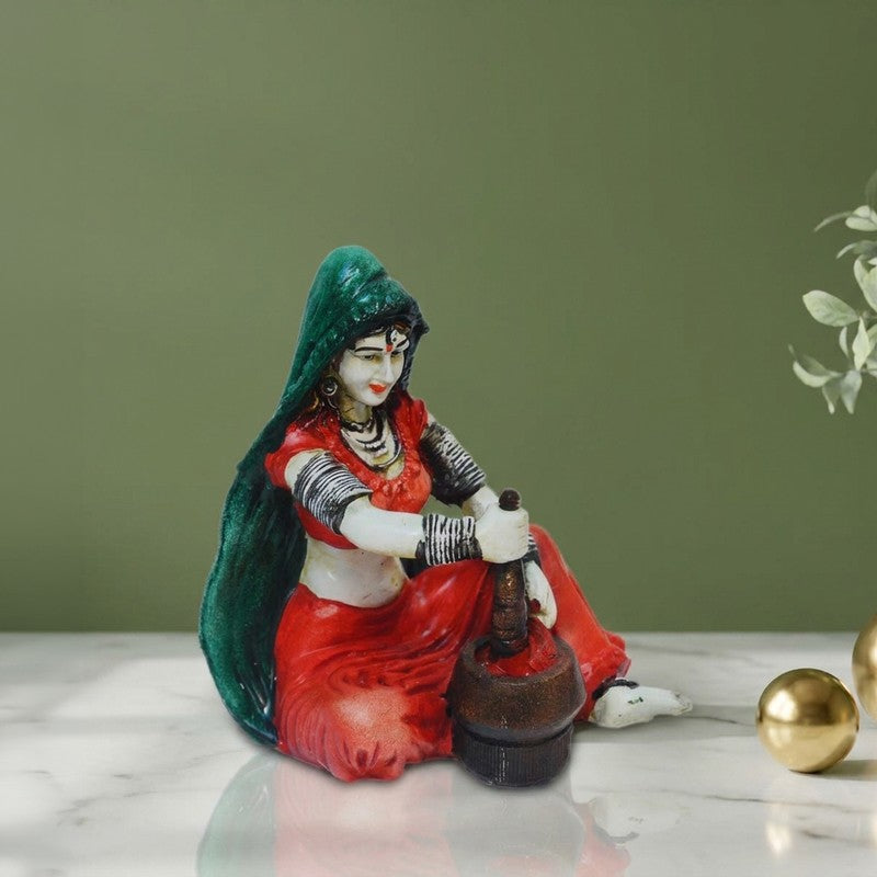Graceful Traditional Woman Showpiece