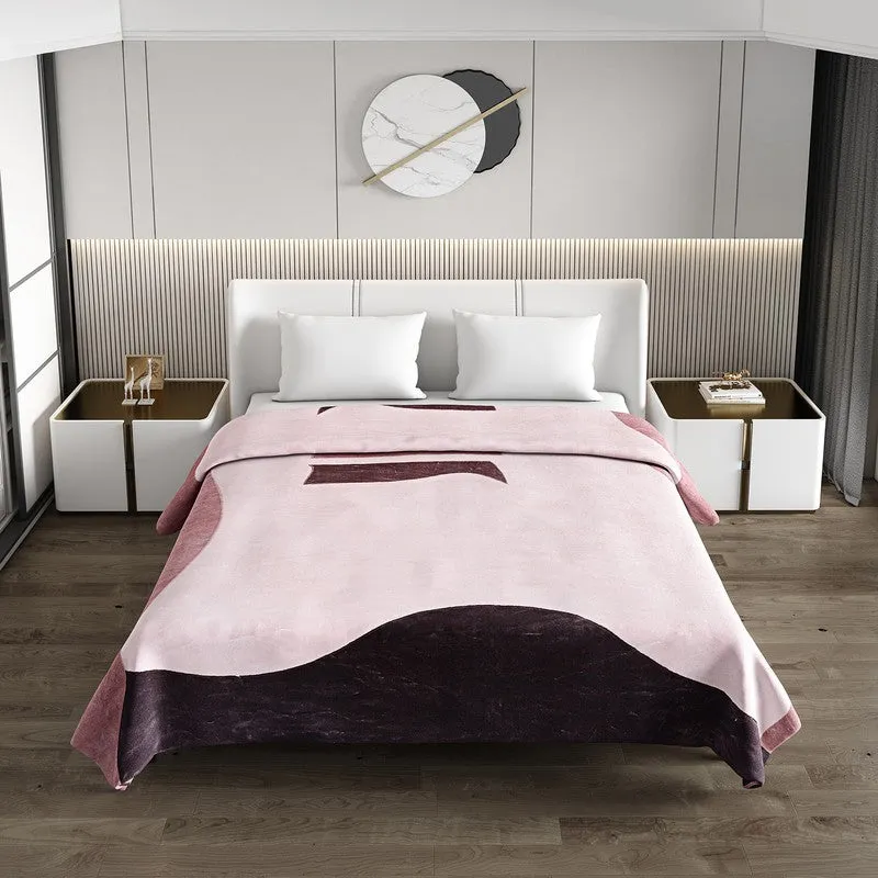 Monte Carlo Blush Horizon Blanket - 550 GSM media 3