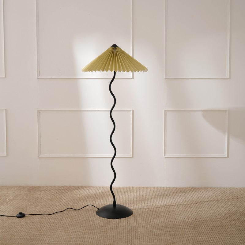 Fig Living Iron Wavy Floor Lamp (Light Green) media 4