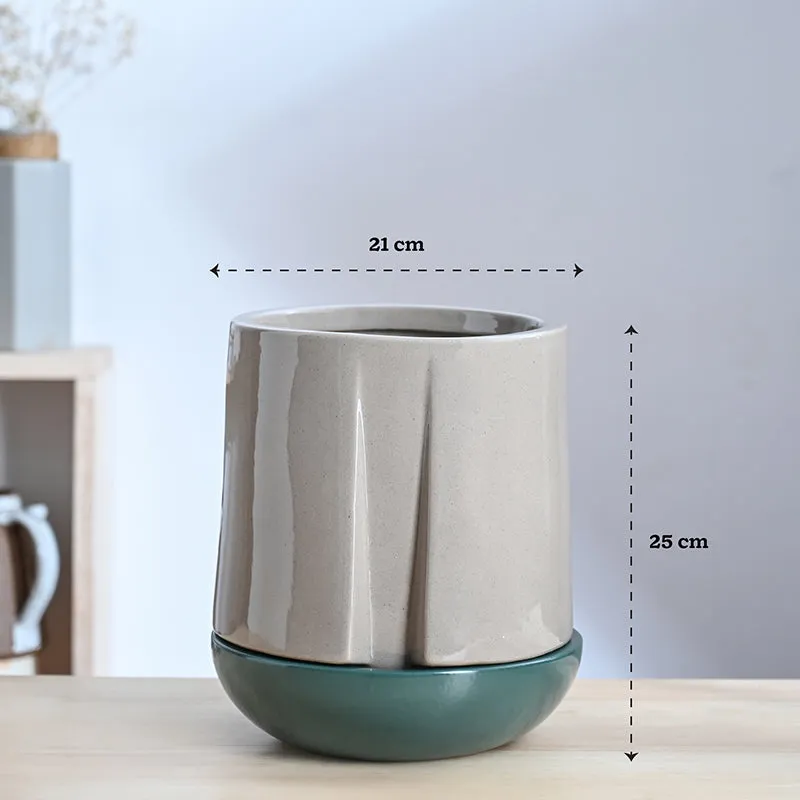 Ugaoo Duke of Drainage Ceramic Planter - Beige media 8