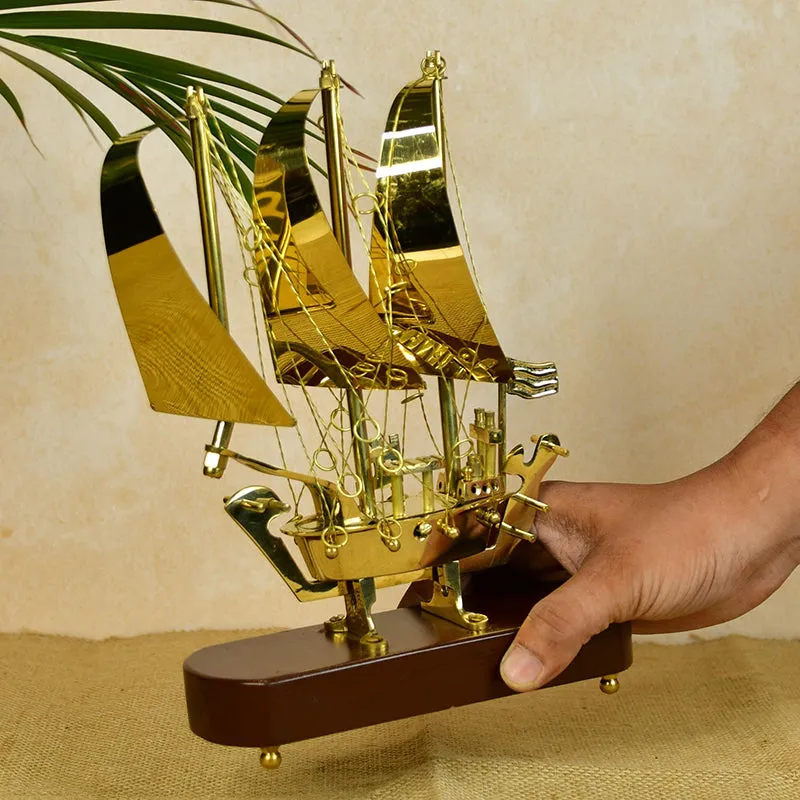 Gildo Sail Showpiece media 3
