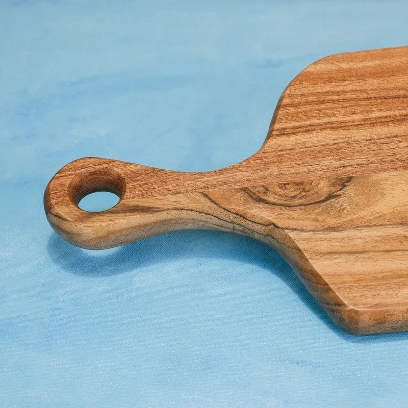 Close view of the rounded wooden board end with a hanging hole