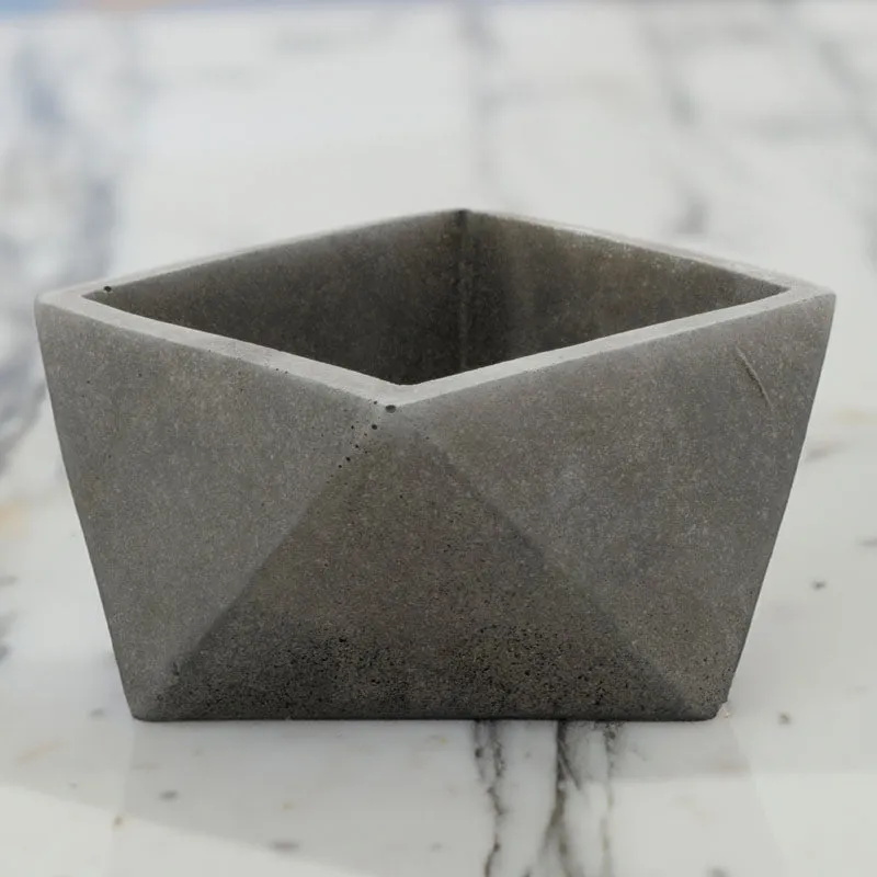 Trisqo Ash Tray media 1