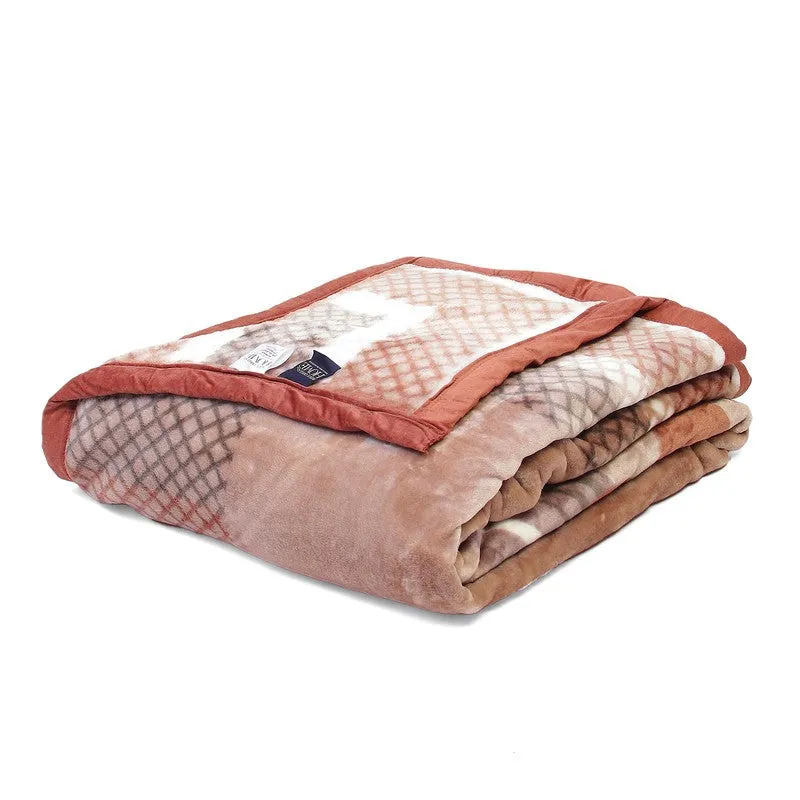 Monte Carlo Crimson Dream Blanket (Brown) - 550 GSM media 5