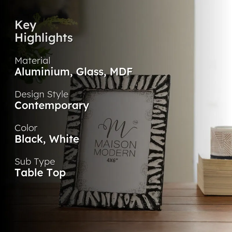 Frameora Aluminium & Glass Photo Frame - Black media 2