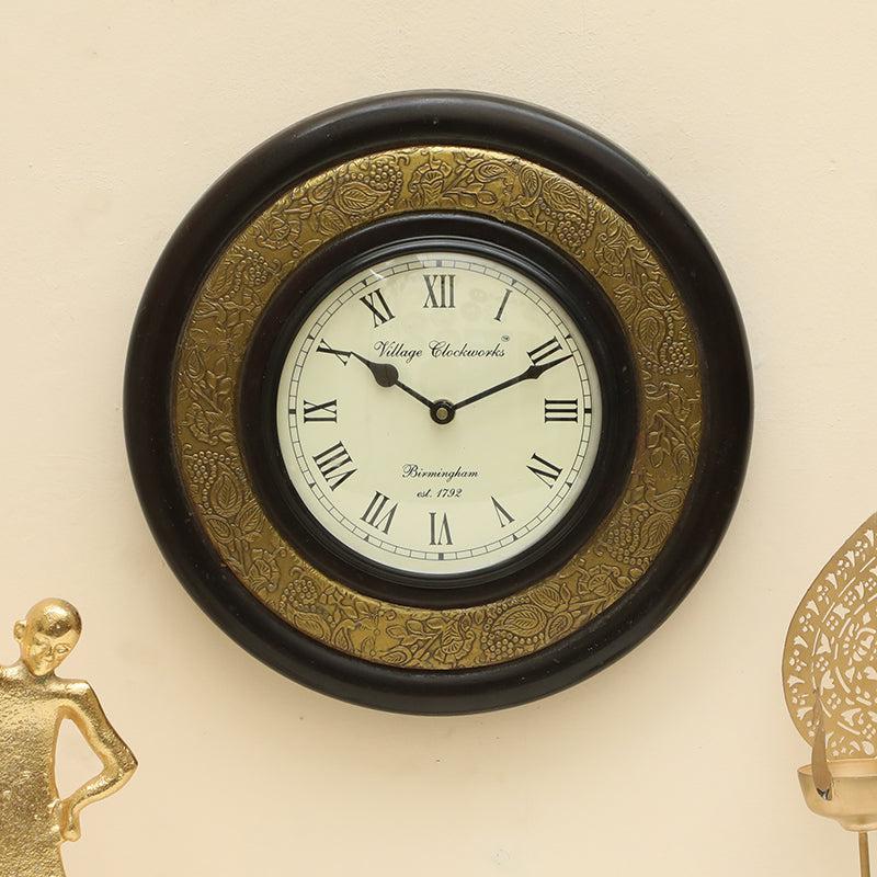 Silhouette Time Analog Wall Clock