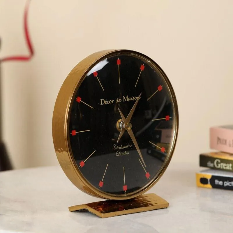 Leonay Table Clock media 1