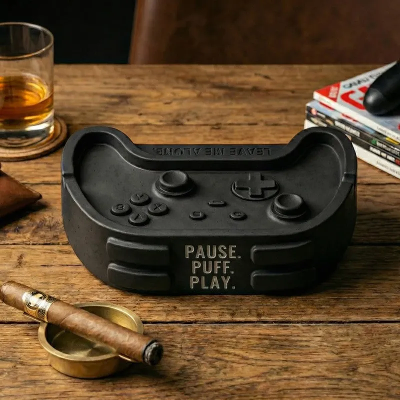Vault Signature Concrete Ash Tray media 4