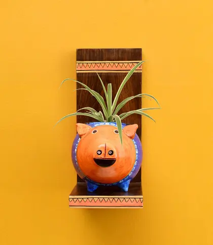 Wood · Terracotta