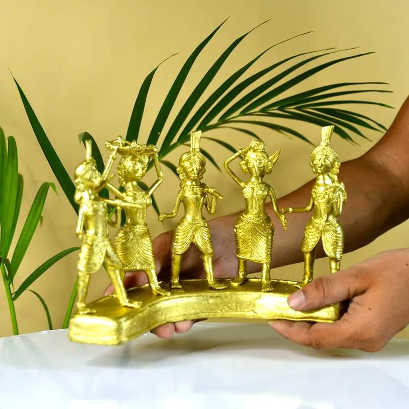 Folk Gather Showpiece media 5