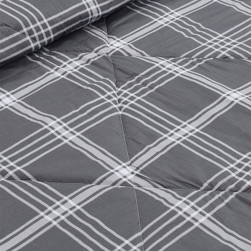 Shelly Geomatric Cotton Comforter  - 210 GSM media 6