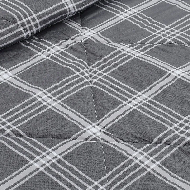 Shelly Geomatric Cotton Comforter - 210 GSM media 6
