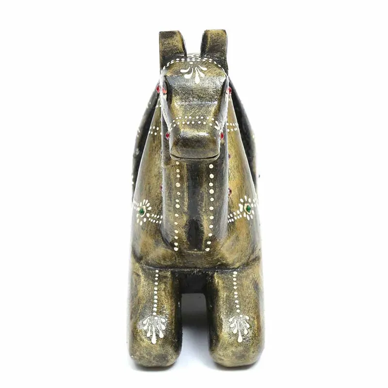 Resting Camel Showpiece media 5