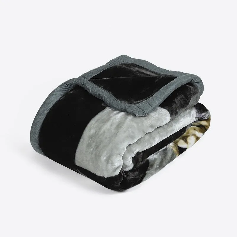 Monte Carlo Midnight Blossom Throw Blanket - 895 GSM media 5