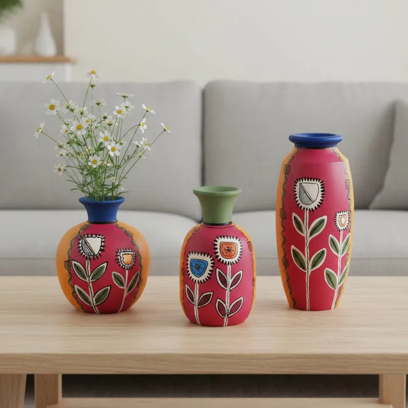 Layan Flora Terracotta Vase - Three Piece Set media 1