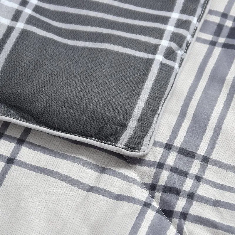 Shelly Geomatric Cotton Comforter - 210 GSM media 5