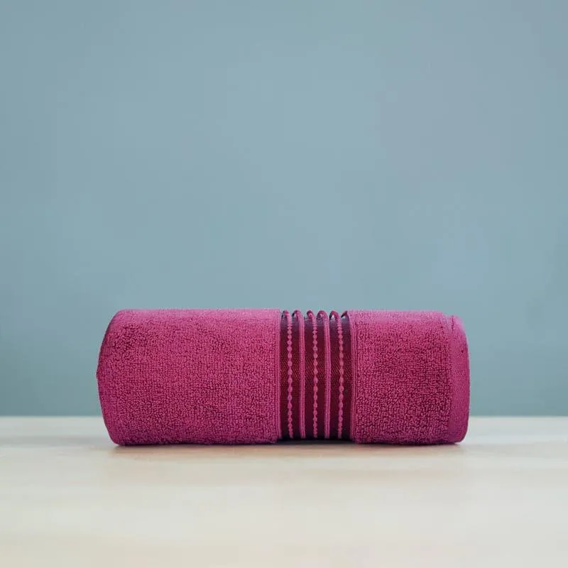 Micro Cotton LuxeDry Soothe Bath Towel - Maroon media 4