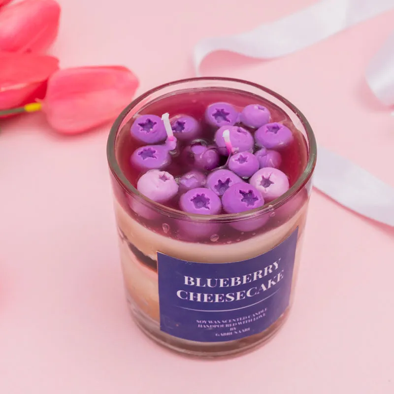 Blueberry Cheesecake Scented Candle - Lavender media 4