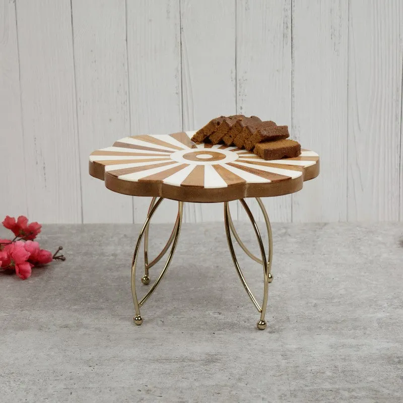 Blooming Decorative Cake Stand - Gold media 1