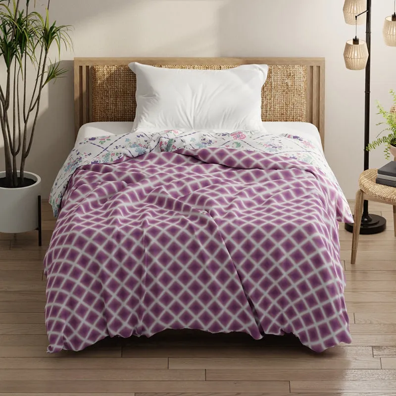 Galahad Reversible Geometric Comforter (Purple) - 120 GSM media 3