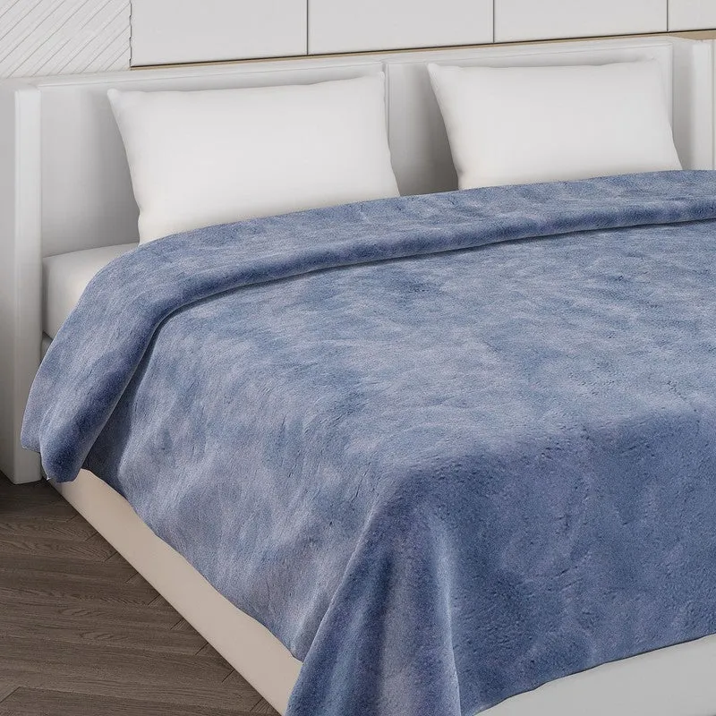 Monte Carlo Azure Bliss Blanket (Blue)- 852 GSM media 4