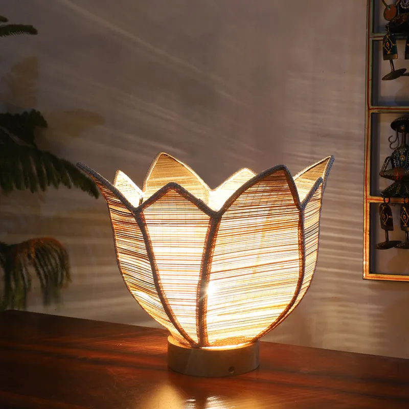 Terranox Bamboo Petal Curve Table Lamp - Beige media 1