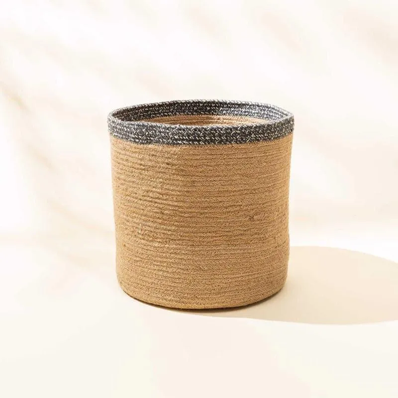 Ryna Natural Fiber Laundry Basket media 4