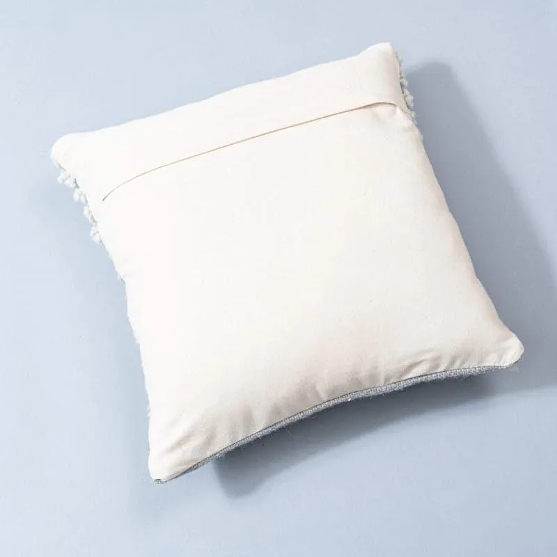 Duya Woolen Cushion Cover media 4