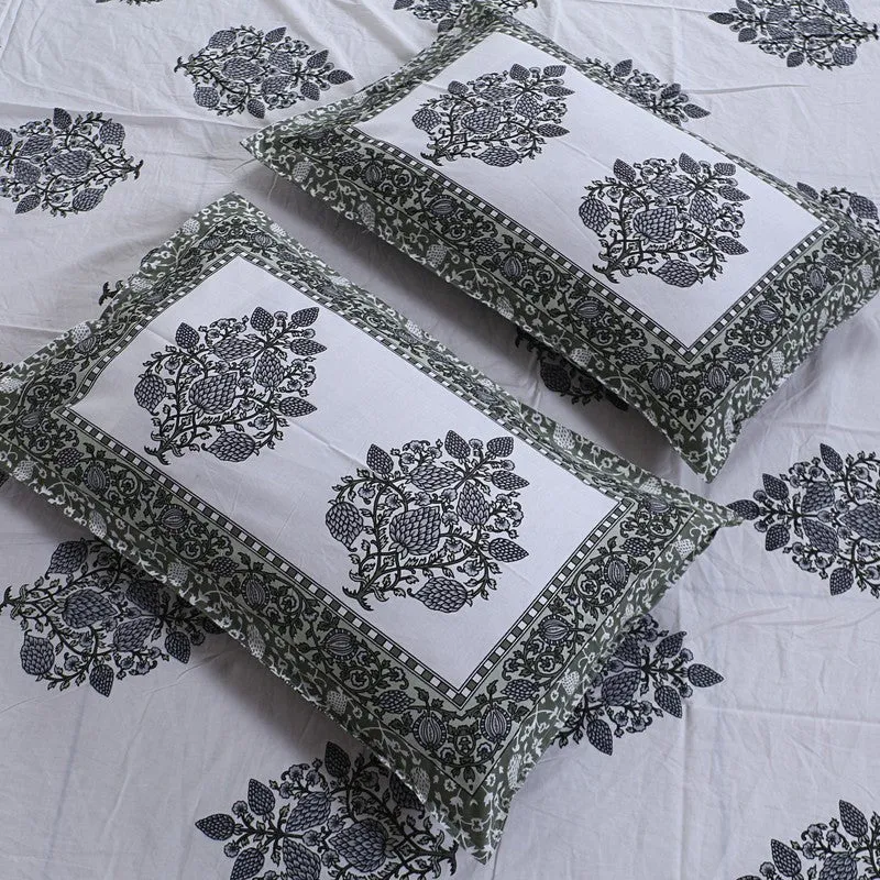 PetalRiwaaz Handblock Printed Cotton Bedsheet (Black) - 400 TC media 3