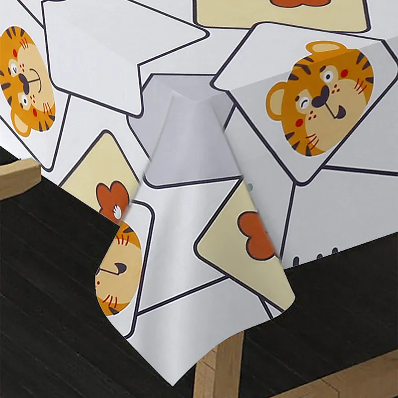 Geometrika Table Cover media 3