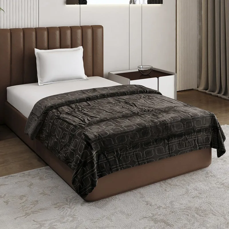 Monte Carlo Warmora Geometric Print Polyester Blanket (Brown) - 210 GSM media 1