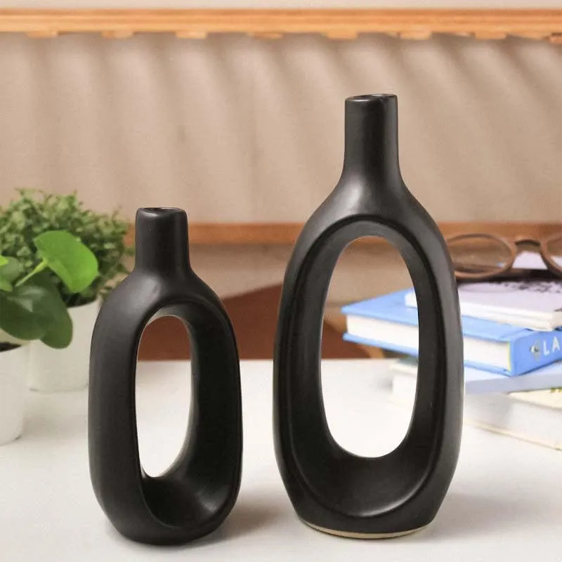 Gunnen Vases (Black) - Set of Two media 4