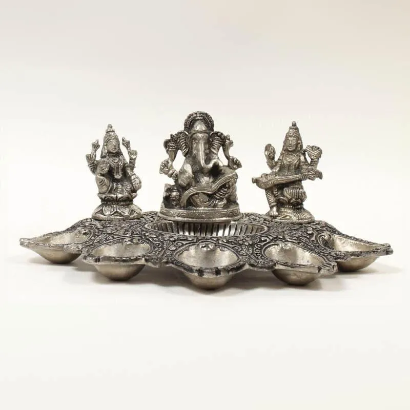 Ganesh Diya Holder media 1
