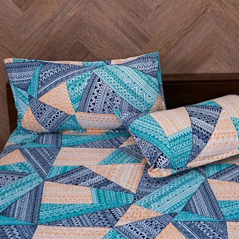 Multitriagle Geometric Microfiber Bedsheet - 140 GSM media 4