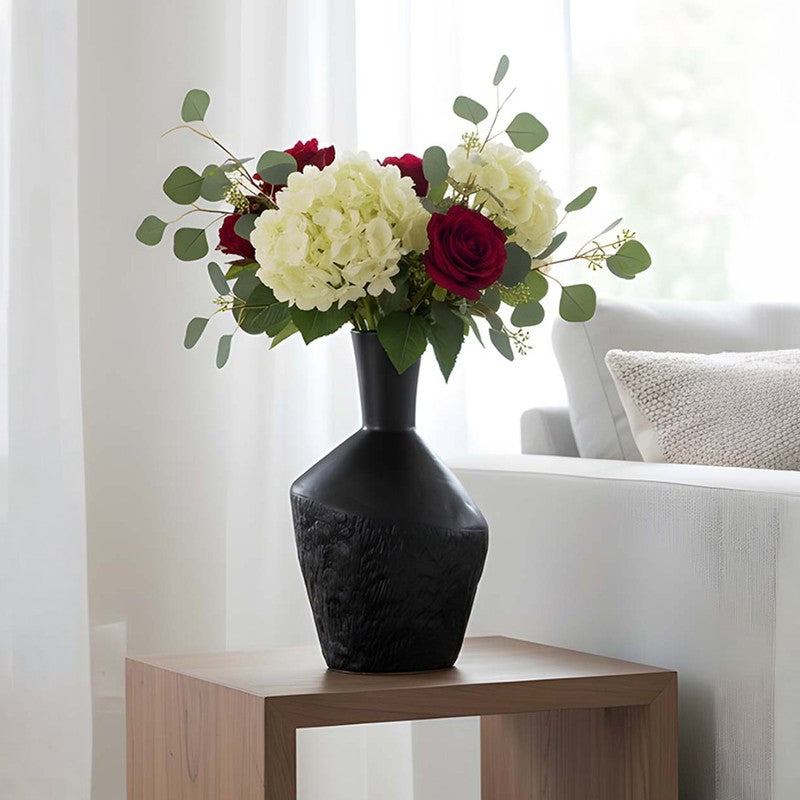 Clayzen Ceramic Vase