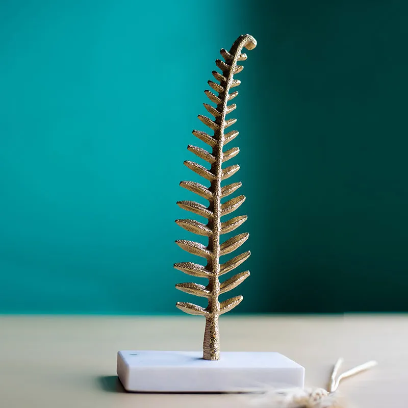 Foiled Fern Showpiece media 4