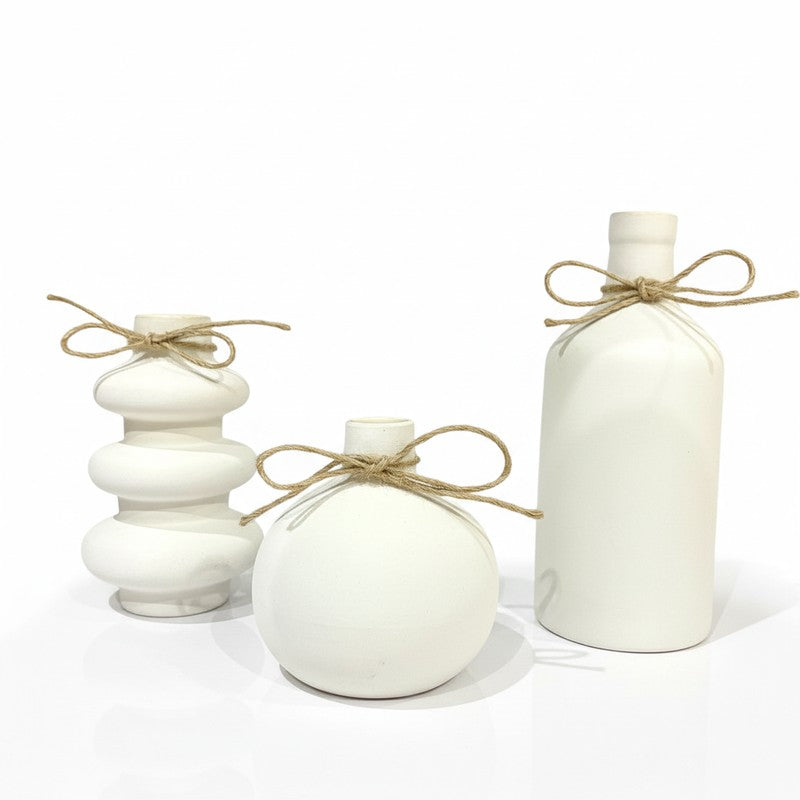 Pebbla Minimal Rounded Ceramic Vase (Ivory) - Set Of Three media 3
