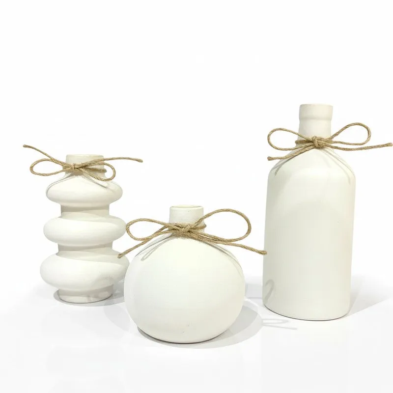 Pebbla Minimal Rounded Ceramic Vase (Ivory) - Set Of Three media 3