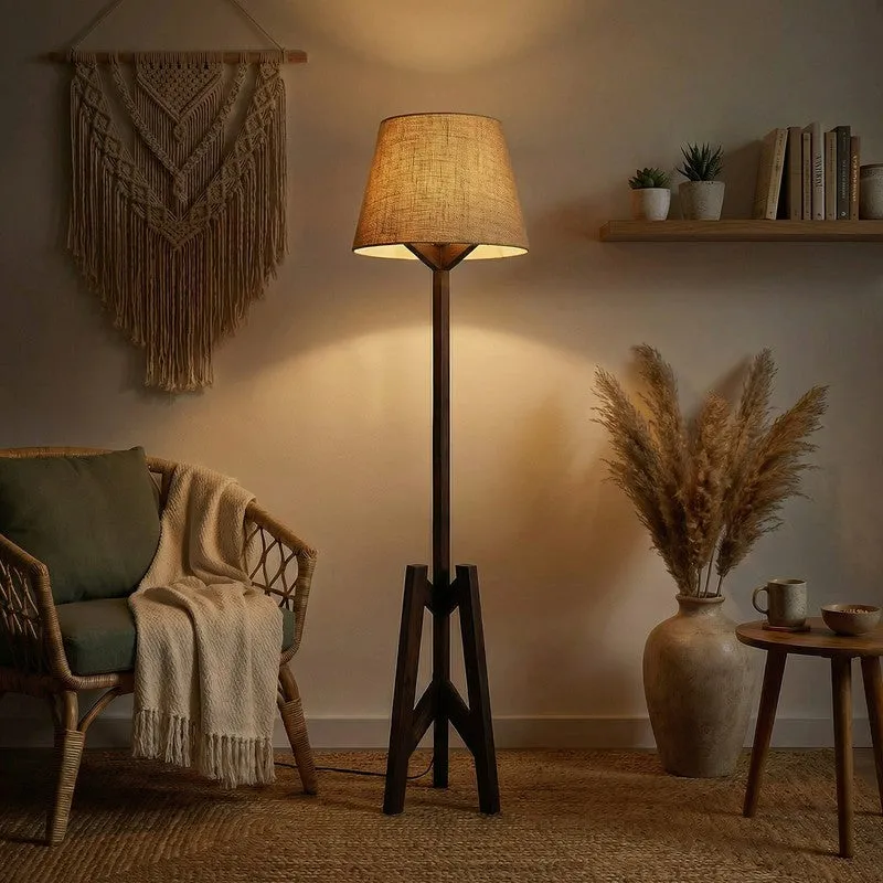 SoftBeam Wooden Floor Lamp - Brown media 1