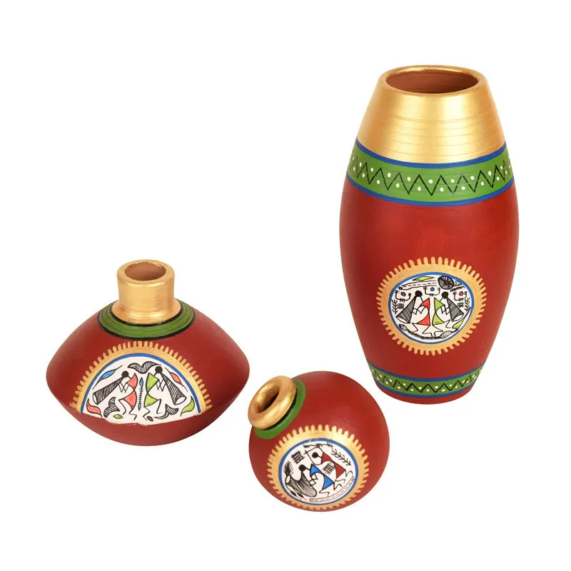 Thuraya Warli Terracotta Vase - Three Piece Set media 3